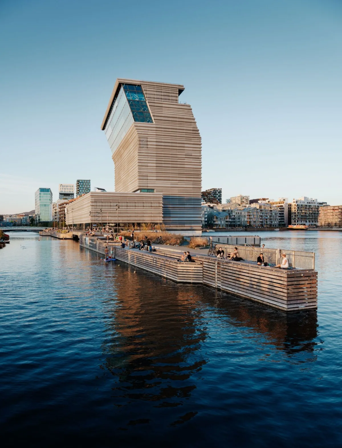 BIM建筑|蒙克博物馆新馆 / Estudio Herreros