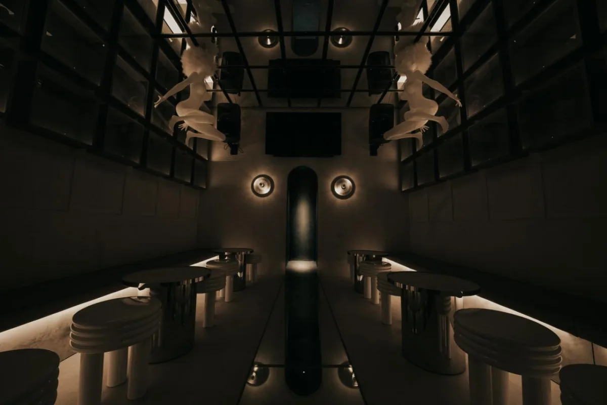BIM建筑|KoRoVa Bar / 低态建筑