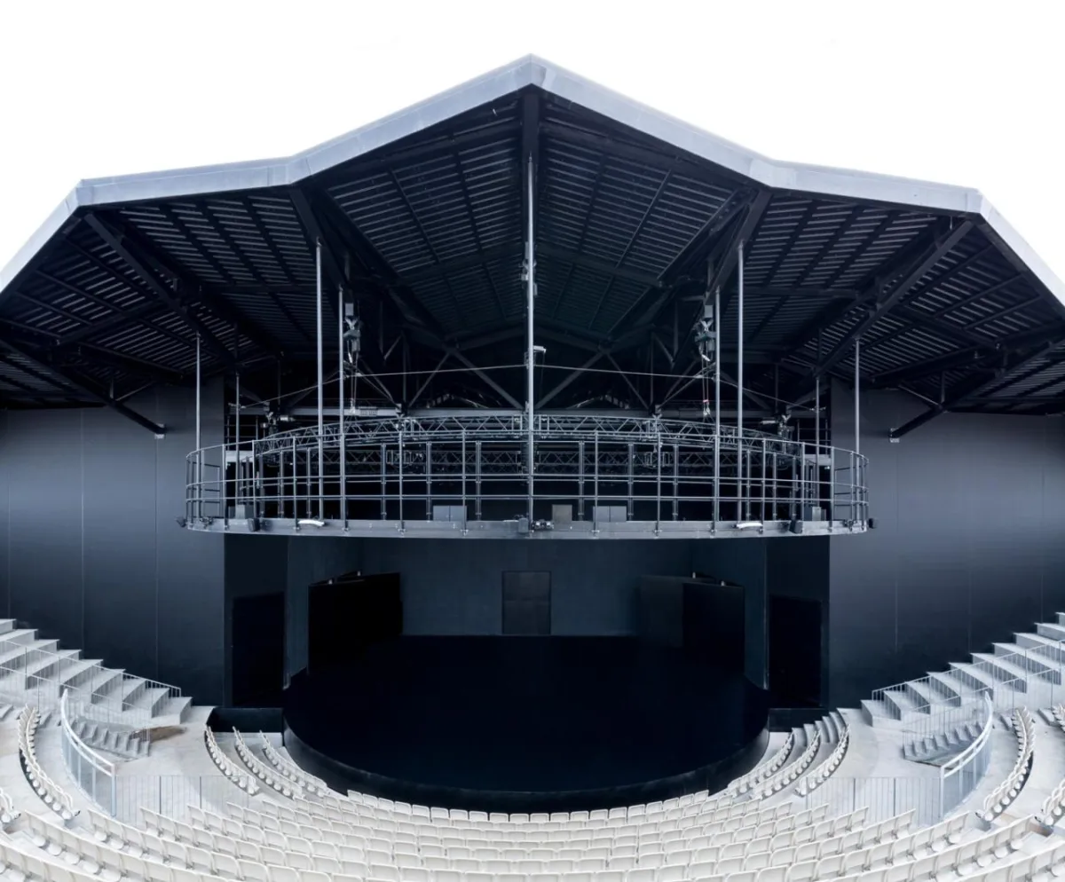 BIM建筑|马戏团式建筑，Domaine de Bayssan 剧院 / K architectures
