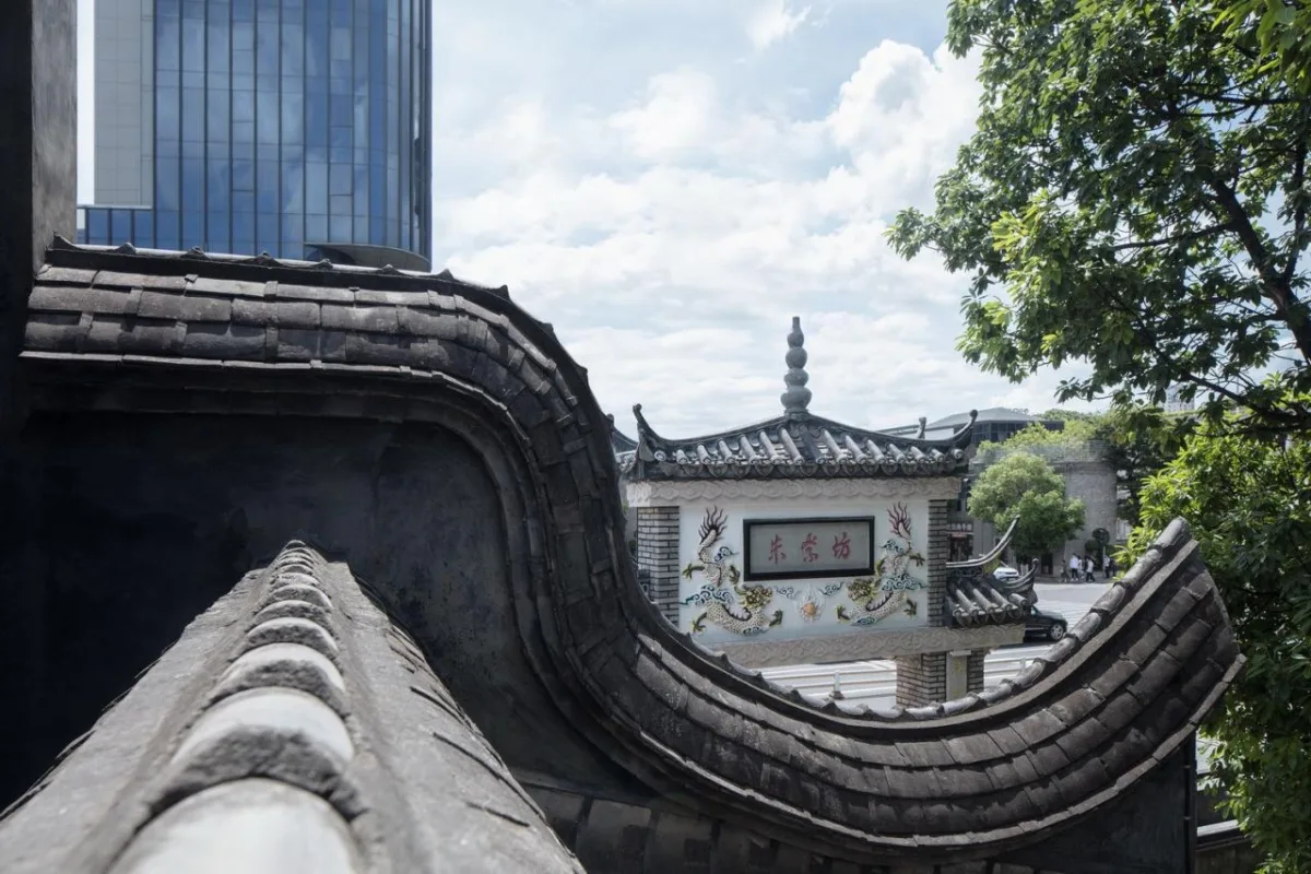 BIM建筑|时代共生：朱紫坊历史古厝中的“现代白” / 平衡空间设计