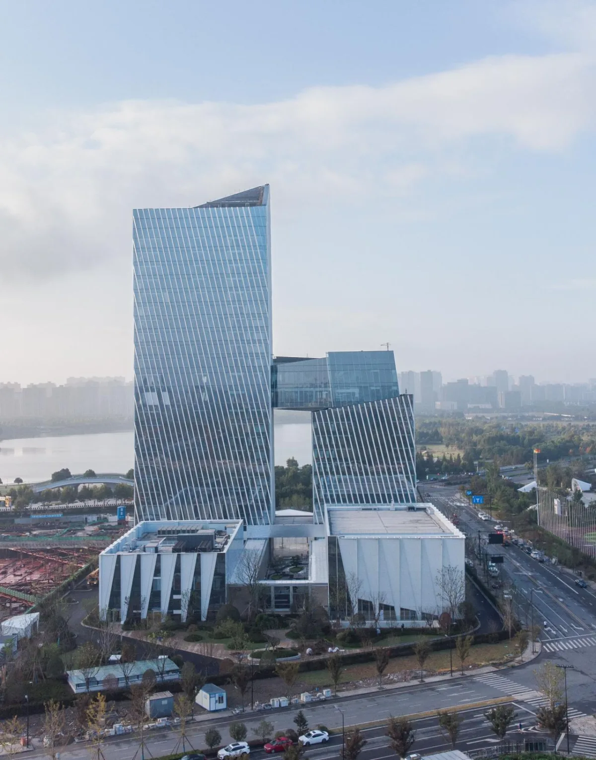 BIM建筑|听说现在产业园区项目多了…… / 栖城设计