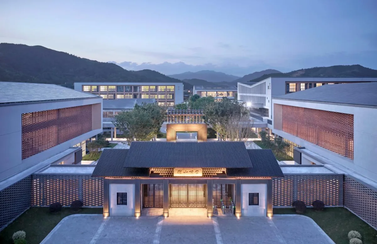 BIM建筑|树下问道，山间筑园 ——乐清市荆山公学 / 浙江大学建筑设计研究院有限公司