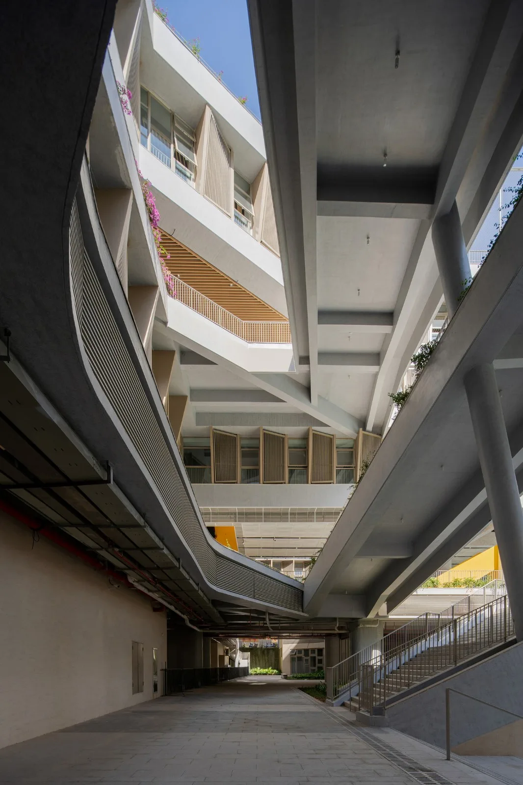 BIM建筑|深圳市宝安区上星学校 / 第伍建筑