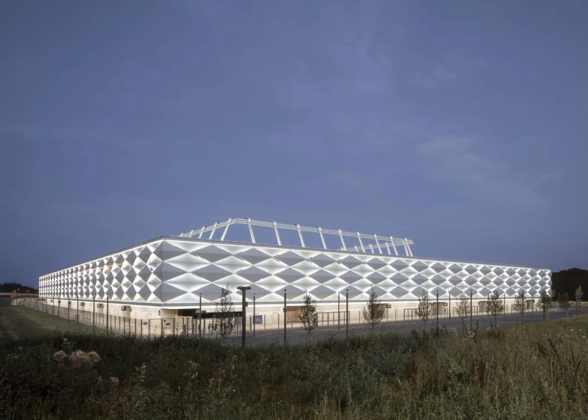 BIM建筑|卢森堡足球橄榄球体育场 / gmp Architects