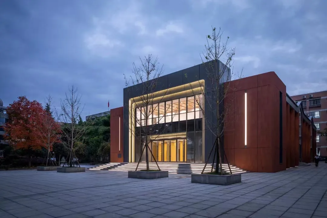 BIM建筑|回忆中学时光， 是否有陪伴着一座大礼堂？| UUA