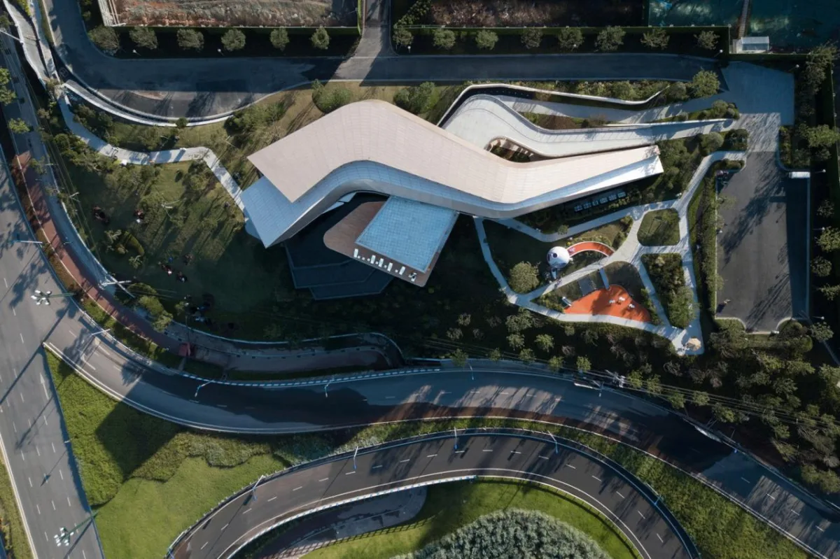 BIM建筑|木构建造设计一体化 l 宜宾白兰美学馆：建筑如何在地生长？