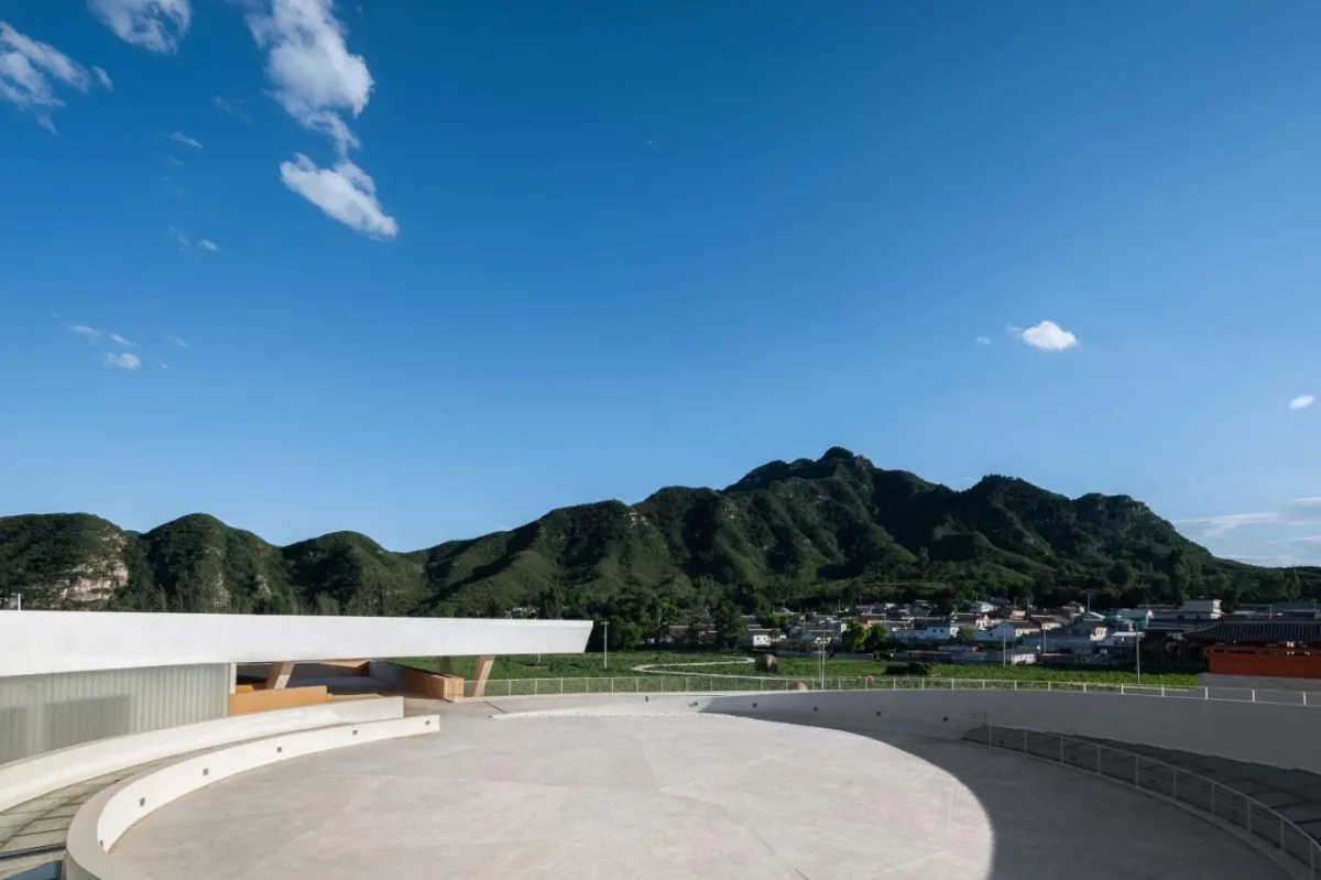 BIM建筑|振兴乡村需要“知行合一”：田岗艺术中心 / 袈蓝建筑