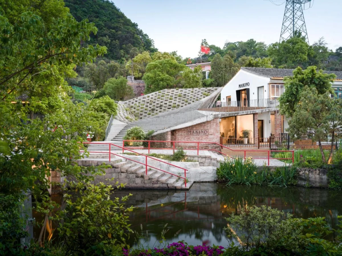 BIM建筑|山村改造中的小品建筑：山根之花 ／谱观建筑