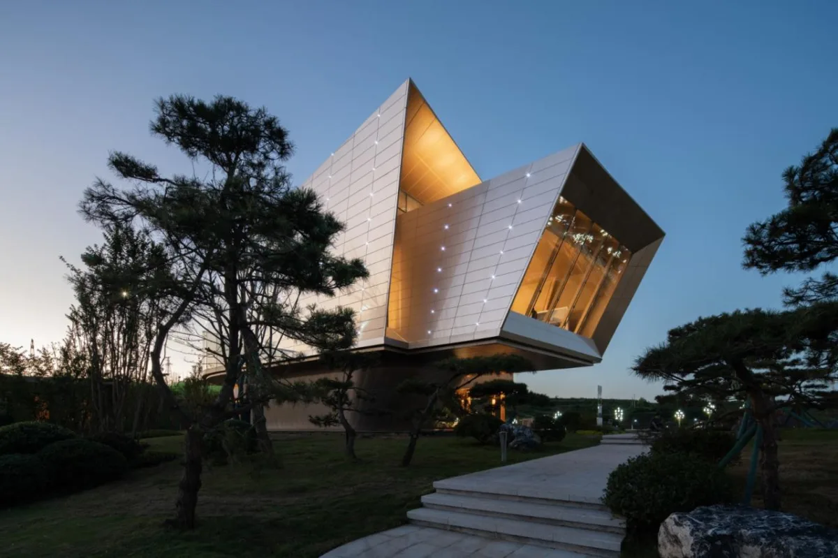BIM建筑|木构建造设计一体化 l 宜宾白兰美学馆：建筑如何在地生长？