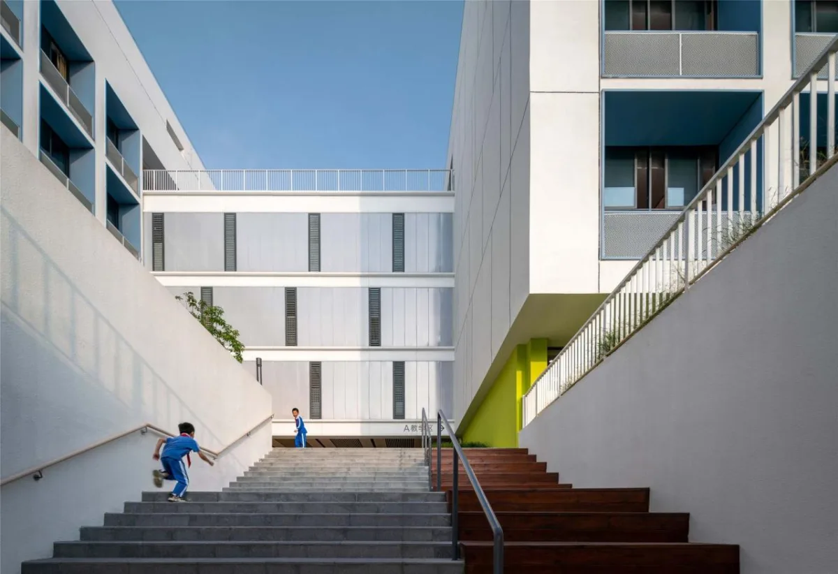 BIM建筑|深圳坪山区日新小学 / 申都设计