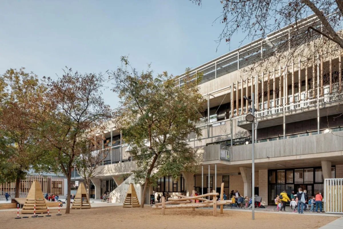 BIM建筑|小学扩建:Mar Bella 学校 / SUMO arquitectes BIM建筑|小学扩建:Mar Bella 学校 / SUMO arquitectes