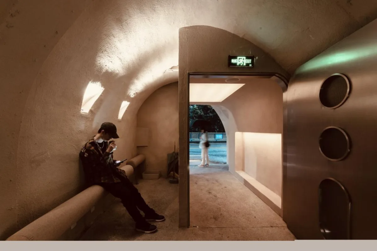 BIM建筑|Caver-防空洞里的酒吧 / itD studio