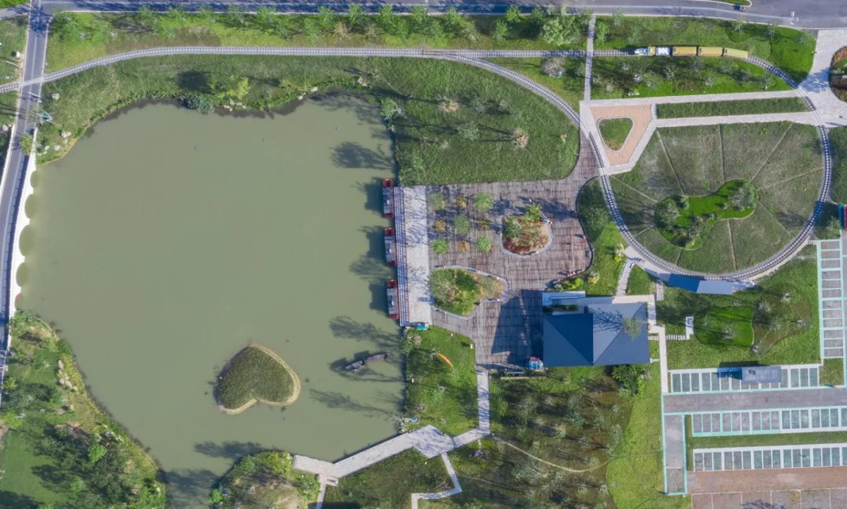 BIM建筑|富阳·阳陂湖湿地接待中心 / 尌林建筑设计事务所