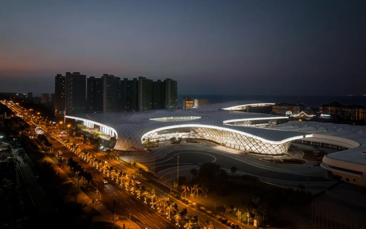 BIM建筑|海南国际会展中心二期 / 深圳H+L建筑工作室 + 柏涛设计