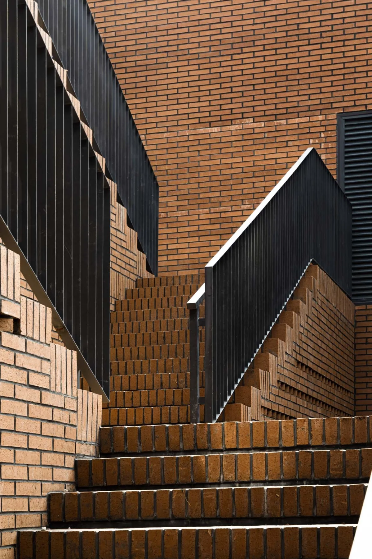 BIM建筑|成府路150号 / URBANUS都市实践