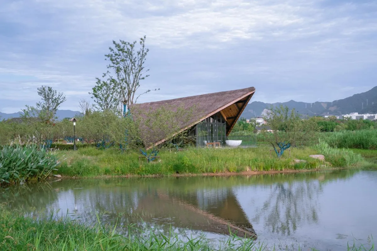 BIM建筑|富阳阳陂湖湿地生态酒店 / 尌林建筑