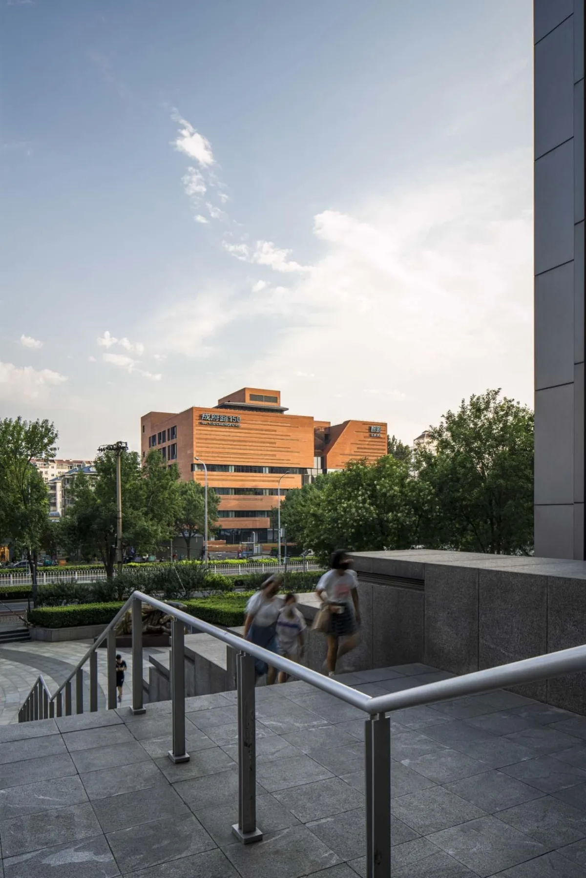 BIM建筑|成府路150号 / URBANUS都市实践