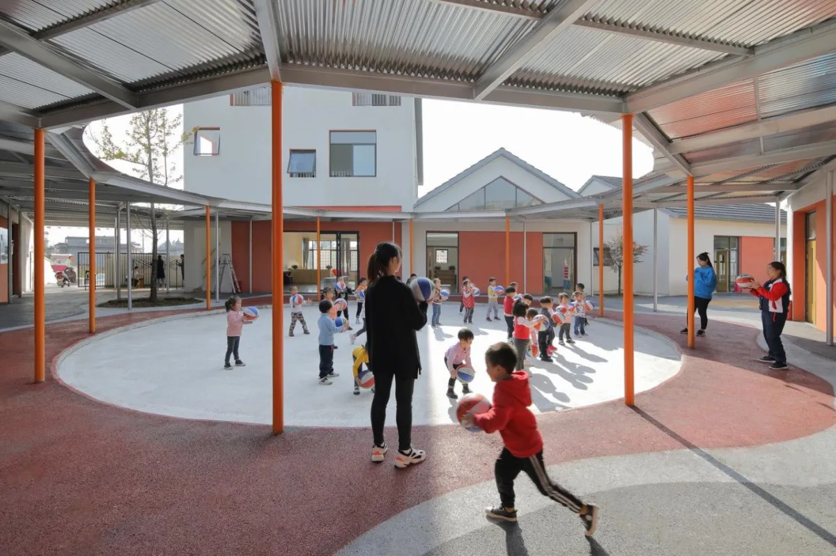 BIM建筑|大坪乡幼儿园 / 东意建筑