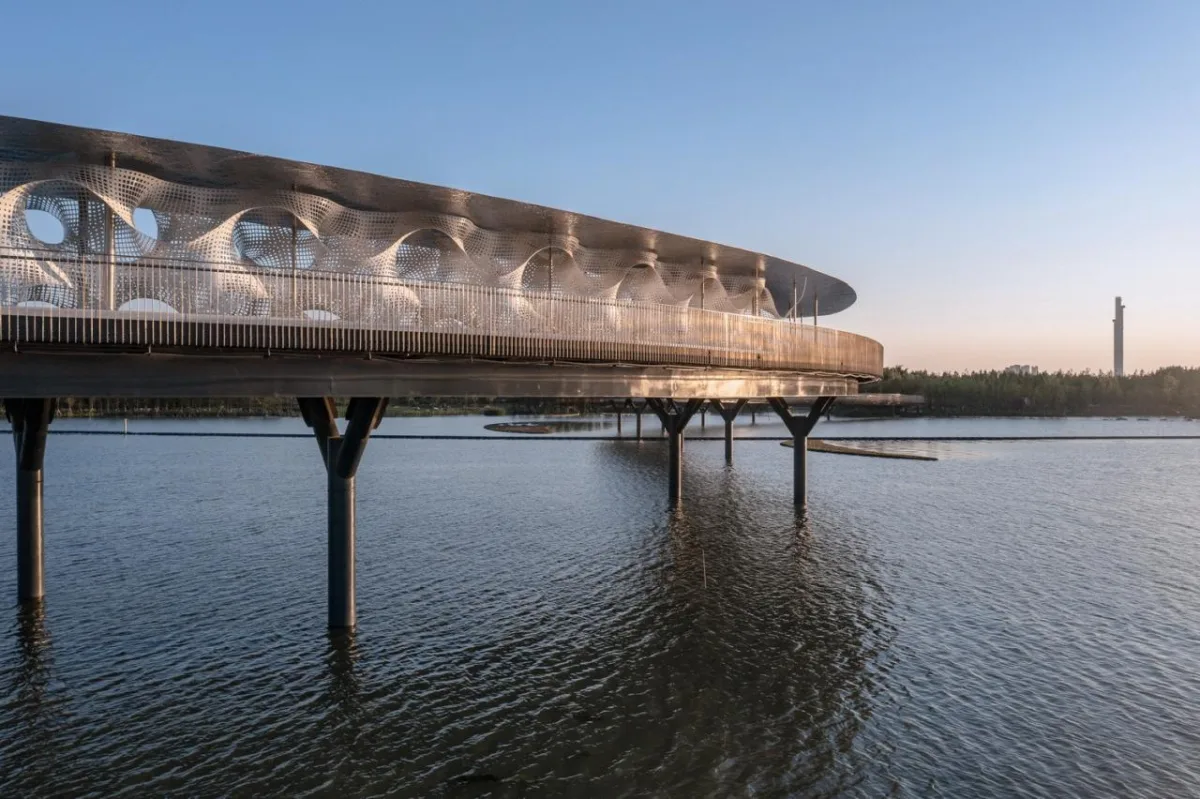BIM建筑|环元荡贯通桥：一种混合的基建设施 / BAU建筑与城市设计事务所