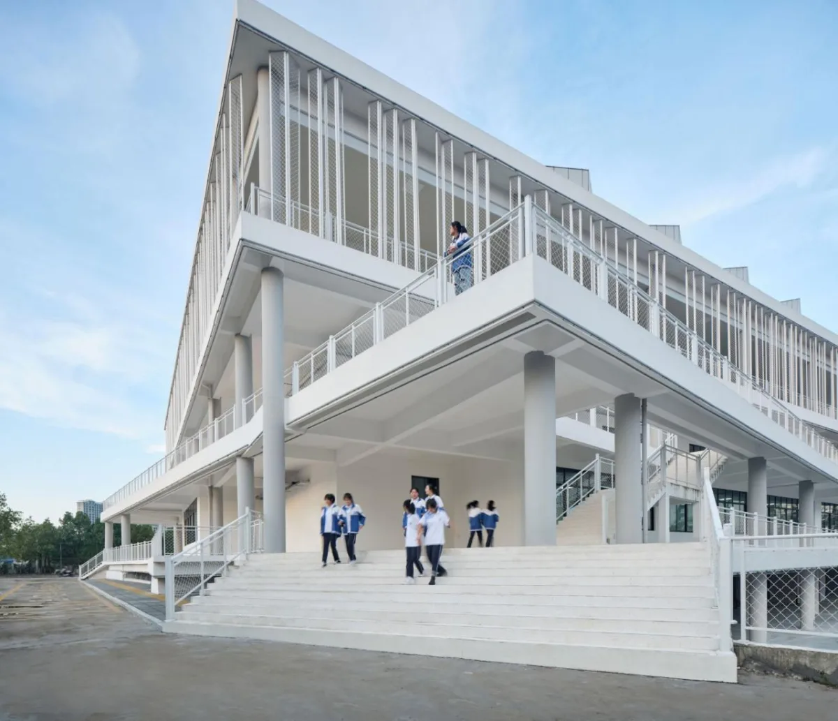 BIM建筑|宜黄一中综合楼 / 以靠建筑