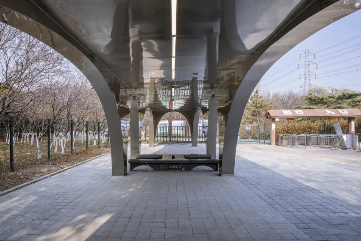 BIM建筑|北京奥林匹克森林公园跑者服务站 / TEMP建筑设计工作室