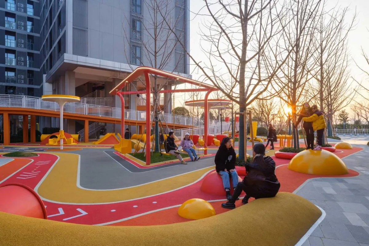 BIM建筑|奔流的熔岩 / 佰筑建筑设计