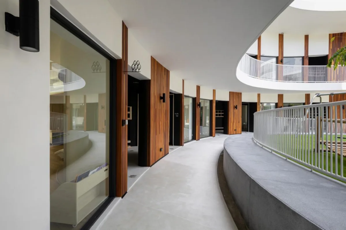 BIM建筑|泰国曼谷充满童趣的幼儿园空间 / Plan Architect