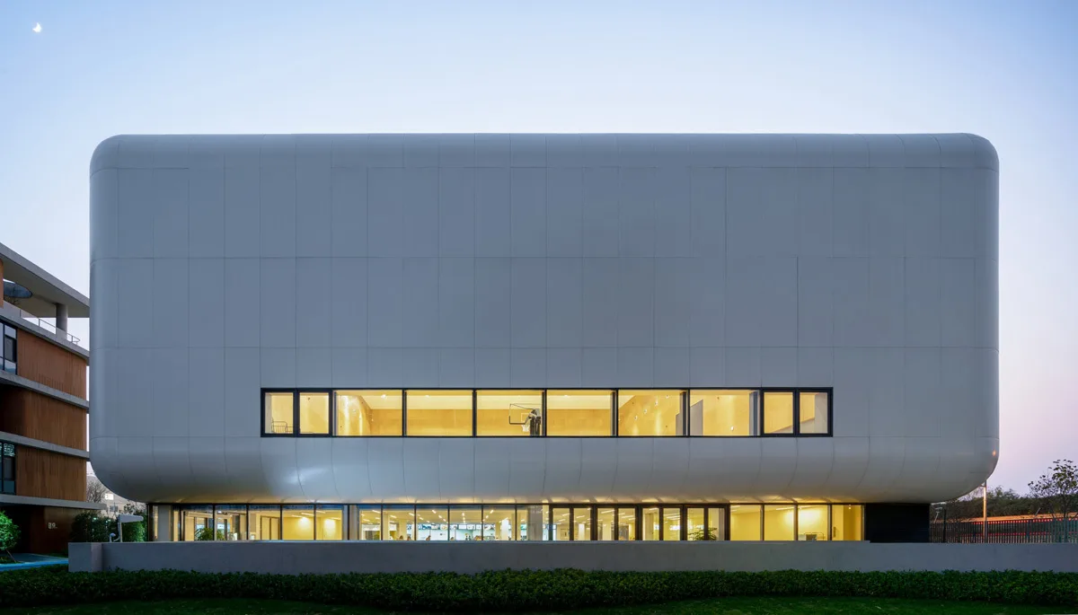 BIM建筑|上海青浦平和运动中心 / OPEN建筑事务所