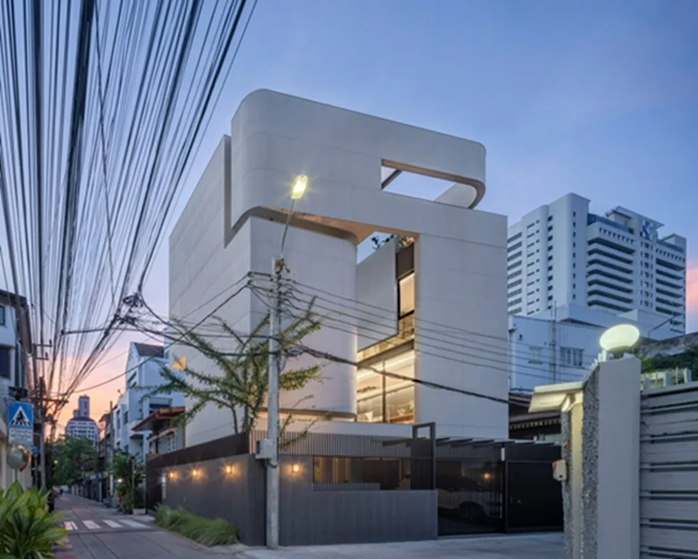 BIM建筑|泰国建筑师在曼谷创建向内的家庭住宅