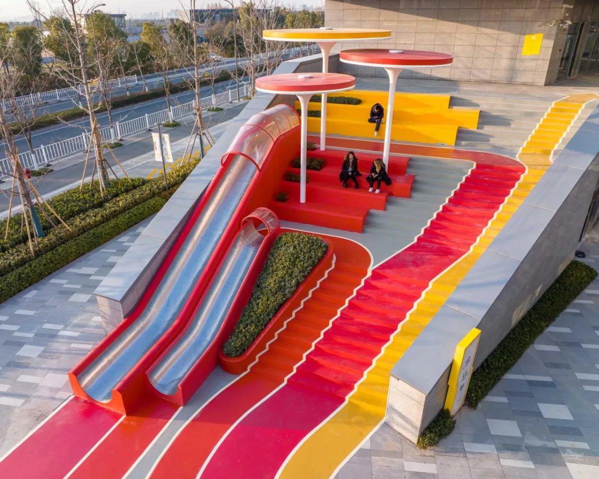 BIM建筑|奔流的熔岩 / 佰筑建筑设计
