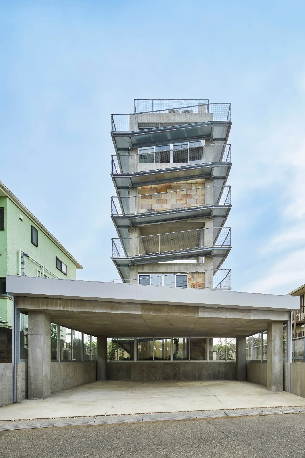 BIM建筑|坡道环绕建筑，鹄沼-Y之家/ KANIUE
