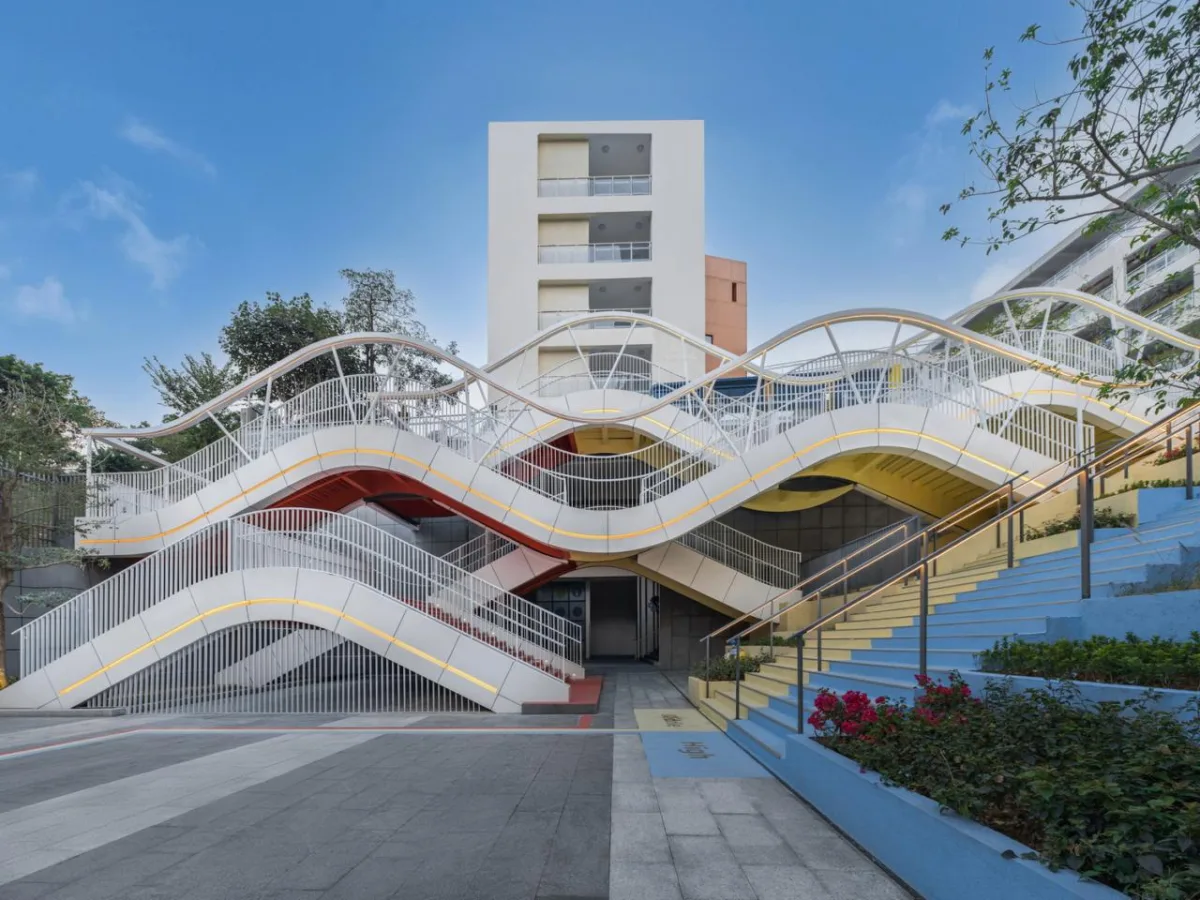 BIM建筑|深圳市光明区凤凰学校空间改造 / 深圳市同济人建筑设计