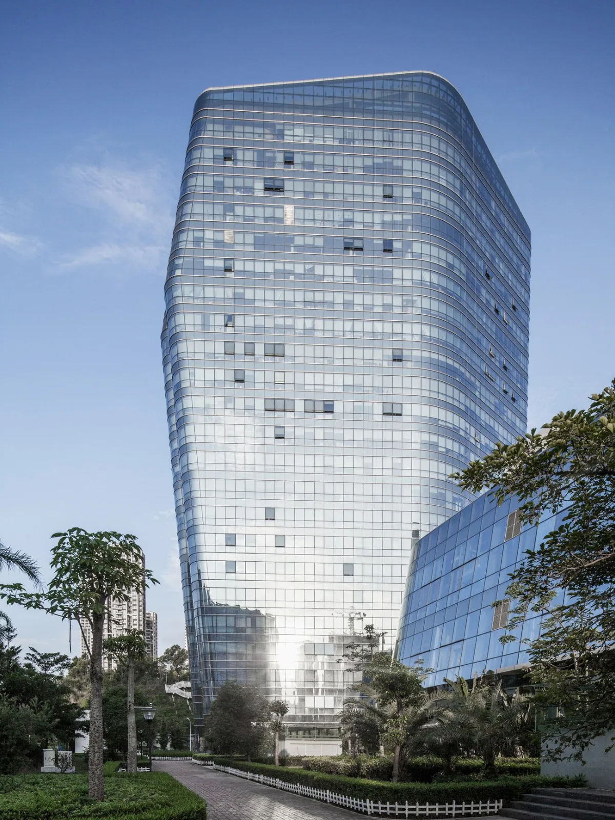 BIM建筑|南方大学科技园和B1塔楼 / Saltans Architects