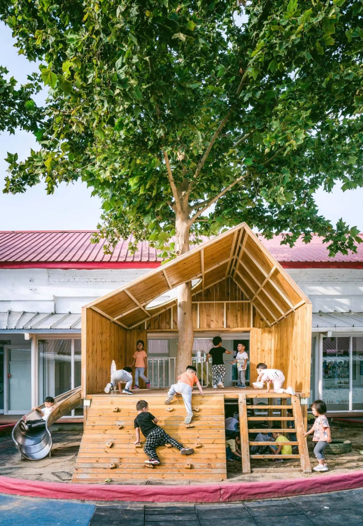 BIM建筑|献县阳光幼儿园 / 众建筑