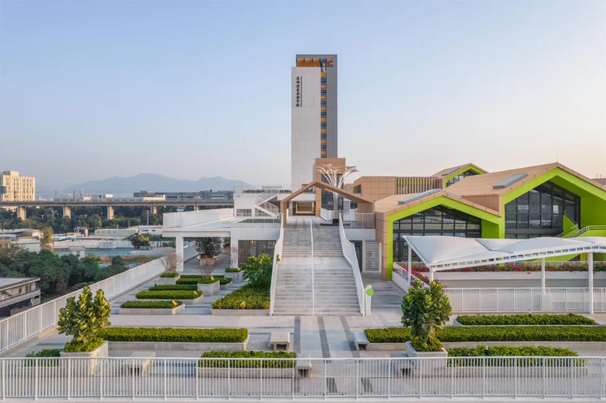 BIM建筑|深圳市坪山区东部湾区实验学校 / 申都设计