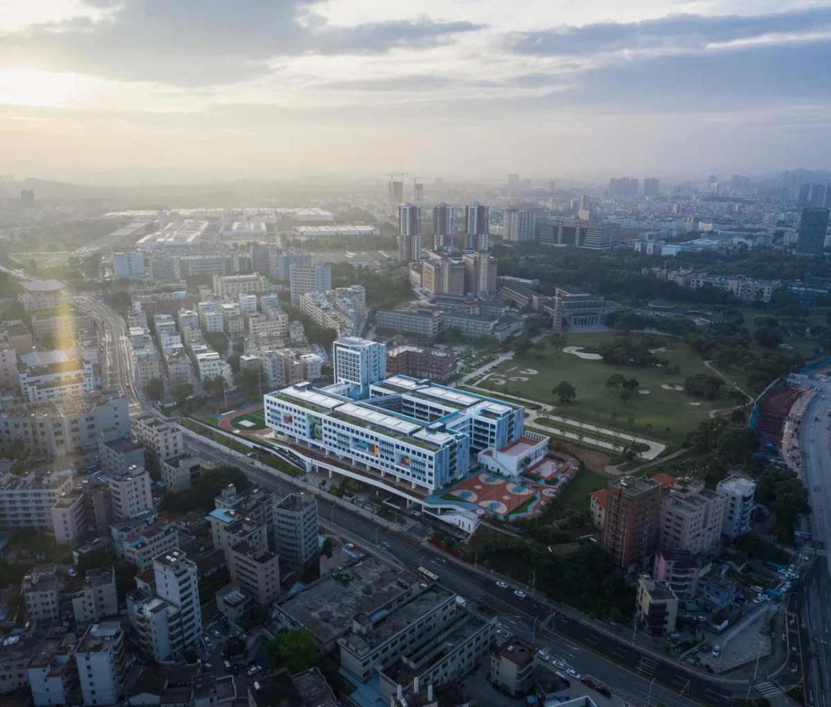 BIM建筑|深圳市龙华区行知中学 / 筑博设计-联合公设