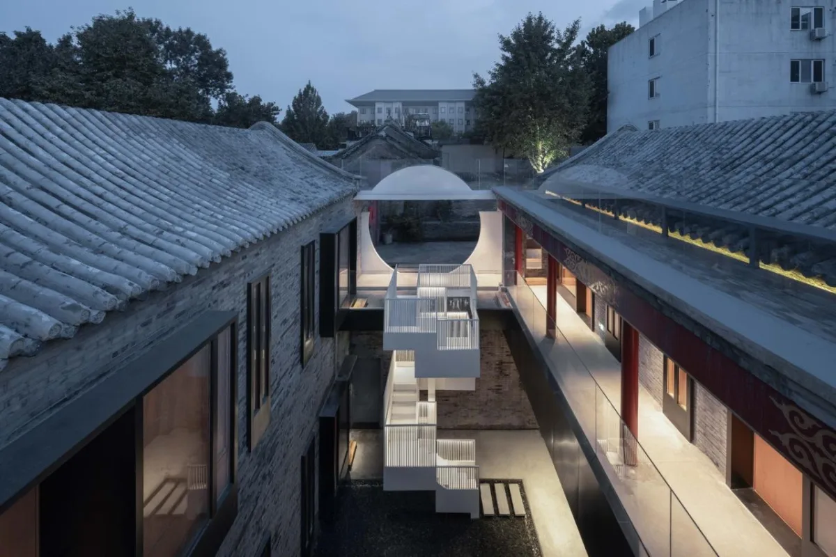 BIM建筑|新与旧的穿插对话-北锣鼓巷91号四合院改造设计 / 介介工作室