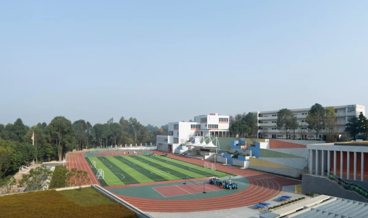 BIM建筑|黄甲小学扩建项目——秩序几何 / 本末建筑