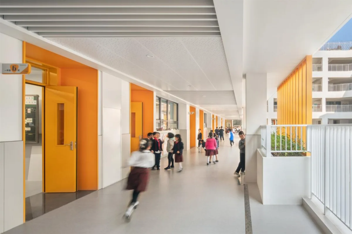 BIM建筑|深圳市坪山区东部湾区实验学校 / 申都设计