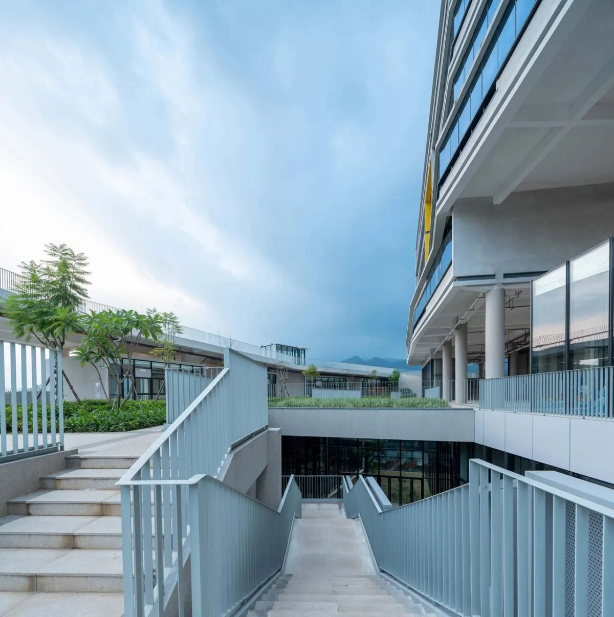 BIM建筑|厦门市思明区青少年实践基地 / 筑境设计
