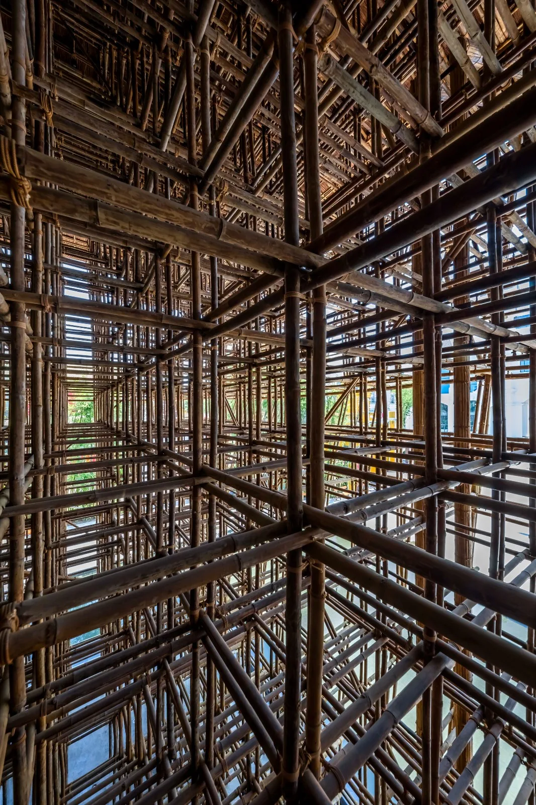 BIM建筑|42000 根竹竿，富国岛大世界欢迎中心 / 武重义建筑事务所