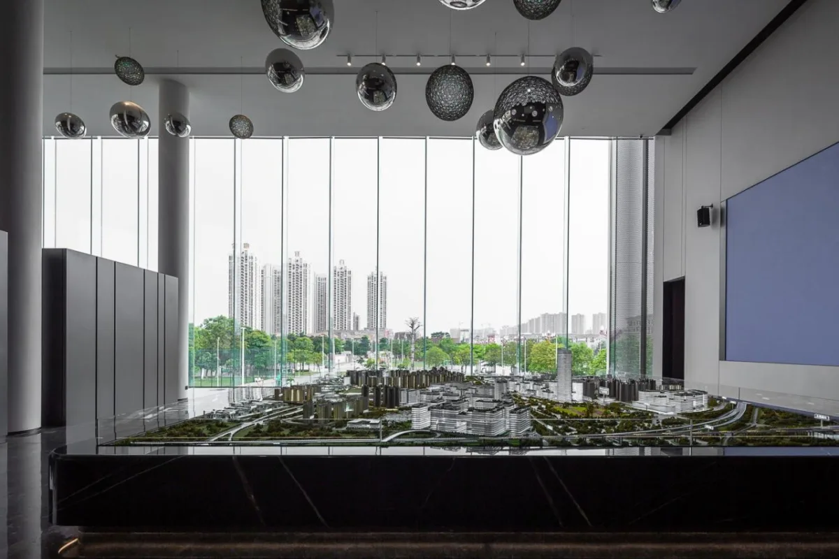 BIM建筑|东莞中科先进产业振兴展示馆 / 柏涛建筑