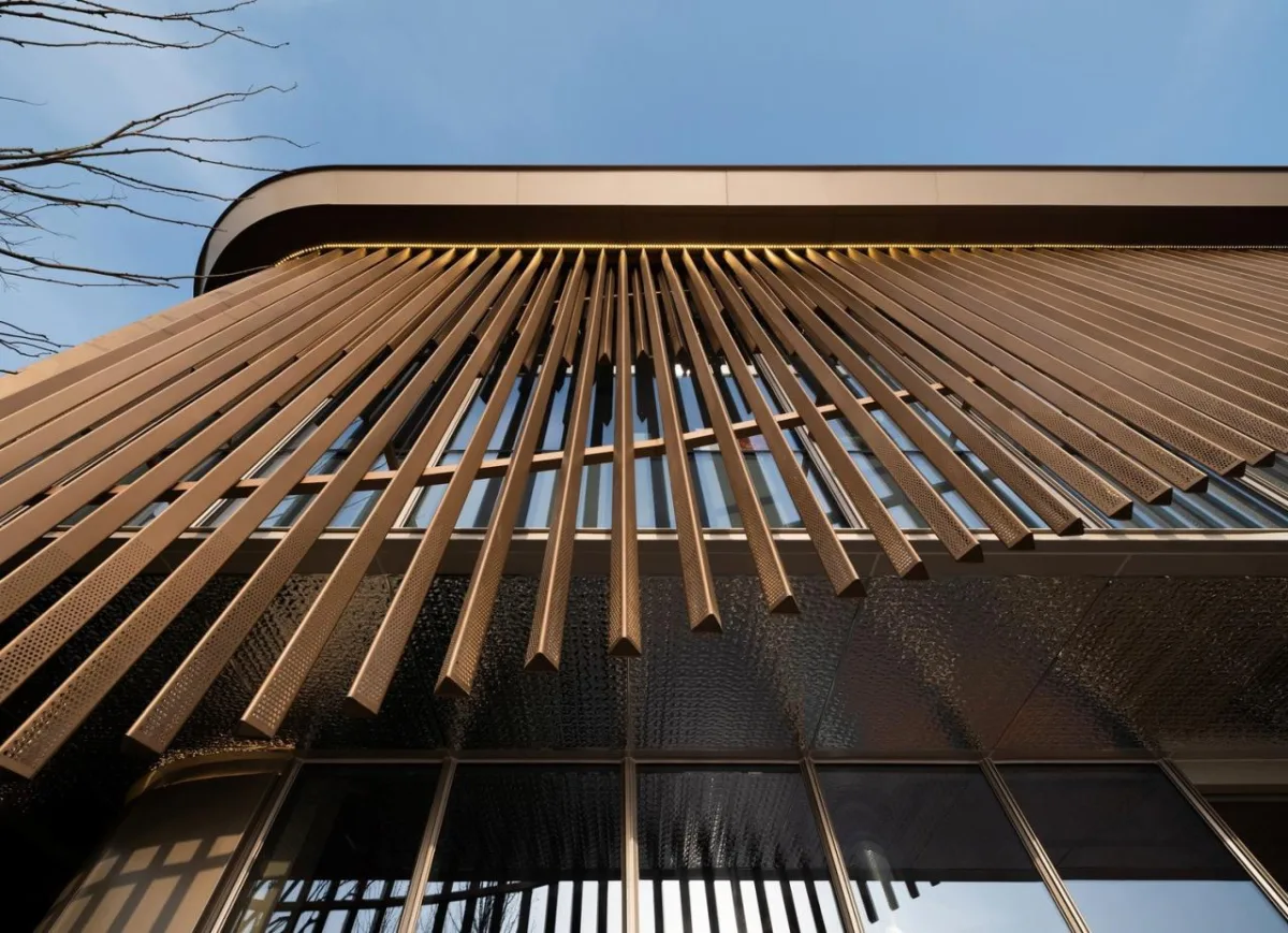 BIM建筑|流动魅力的艺术邂逅 如东金地至尚 ▪ 展示中心 / 成执设计