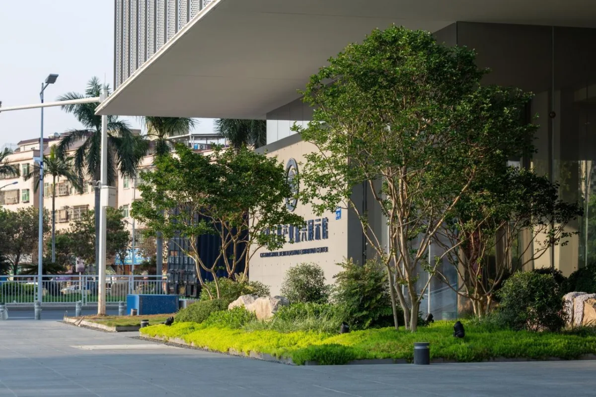 BIM建筑|东莞中科先进产业振兴展示馆 / 柏涛建筑