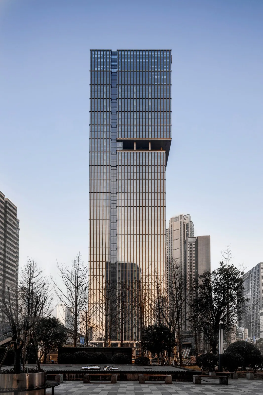 BIM建筑|城市天际线的重塑与街道生活的缝合：武汉中海中心 / 柏涛设计