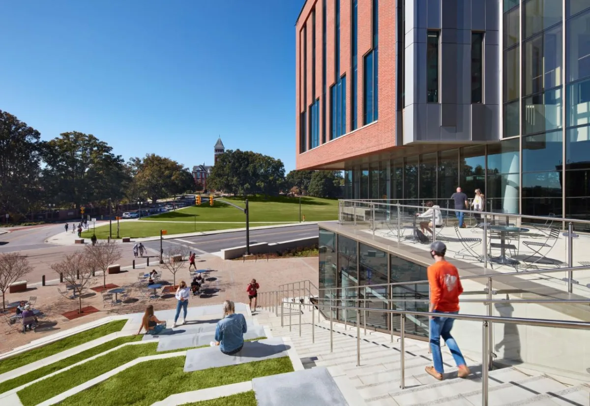 BIM建筑|Wilbur O. & Ann Powers 商学院 / LMN Architects