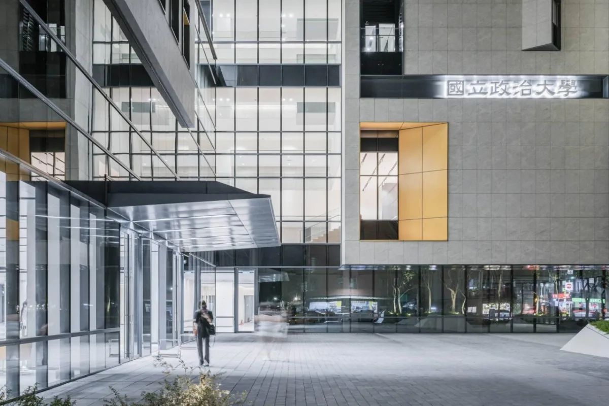 BIM建筑|政治大学公共行政及企业管理教育中心 / 潘冀联合建筑师事务所