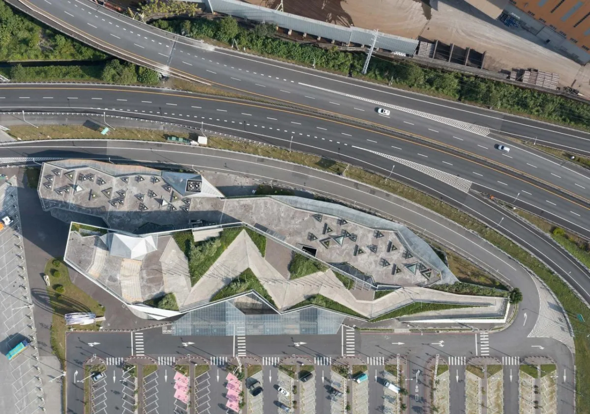 BIM建筑|苏澳高速公路休息区及服务区 / 翁祖模建筑师事务所