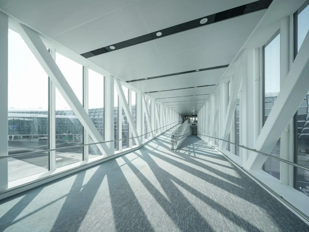 BIM建筑|航空建筑新标杆：深圳宝安国际机场卫星厅 / GDAD、Aedas、兰德隆与布朗
