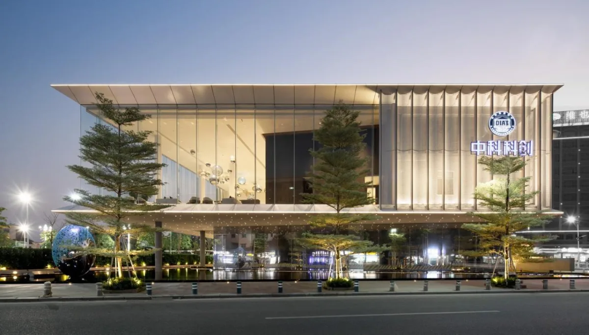 BIM建筑|东莞中科先进产业振兴展示馆 / 柏涛建筑